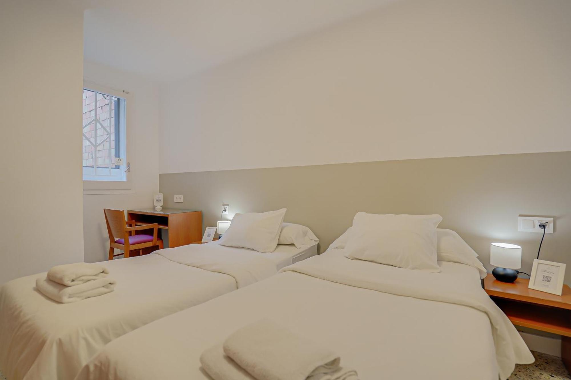 Hostal Y Apartamento Moli De Mar Lloret de Mar Rom bilde