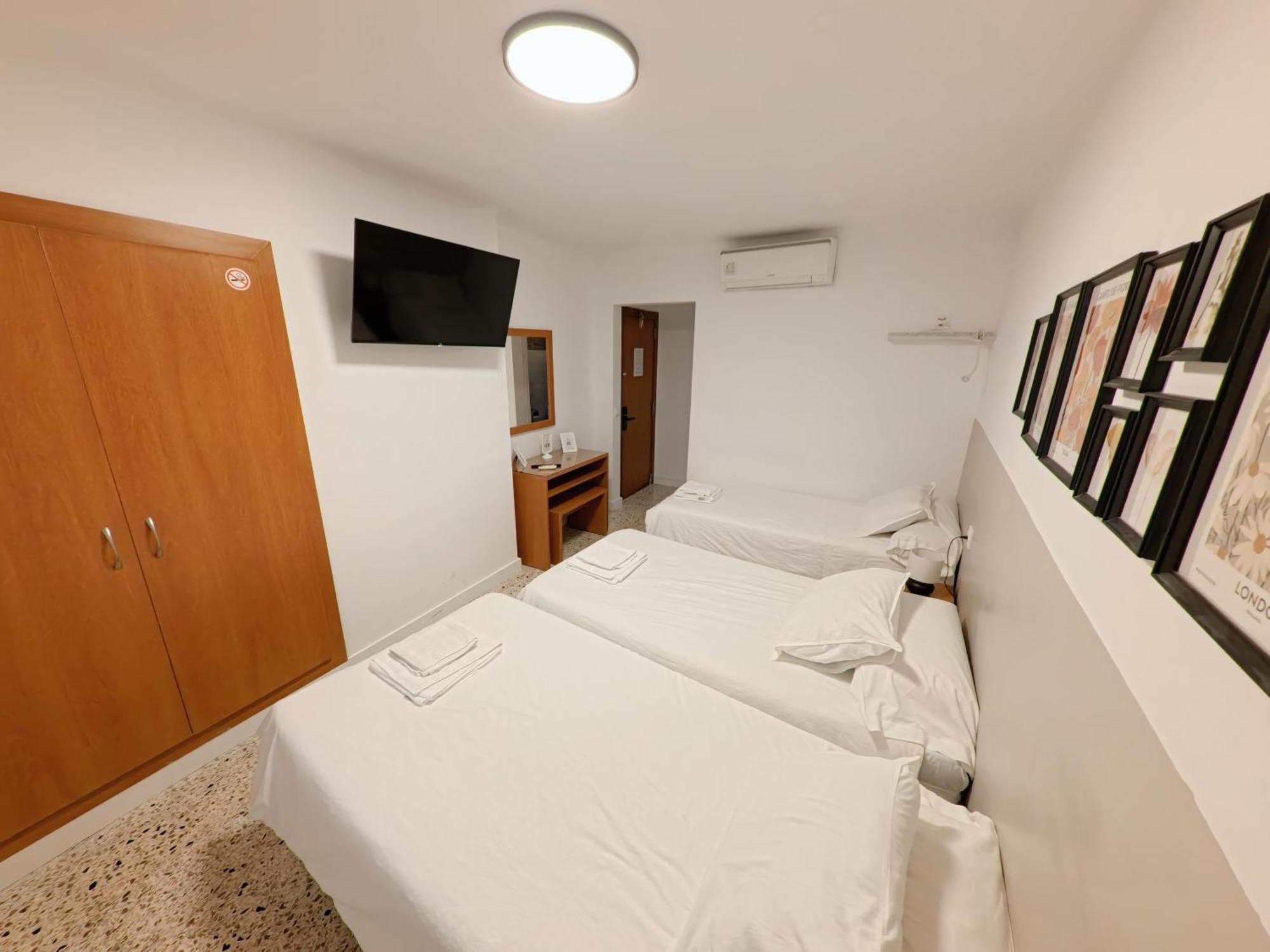 Hostal Y Apartamento Moli De Mar Lloret de Mar Eksteriør bilde
